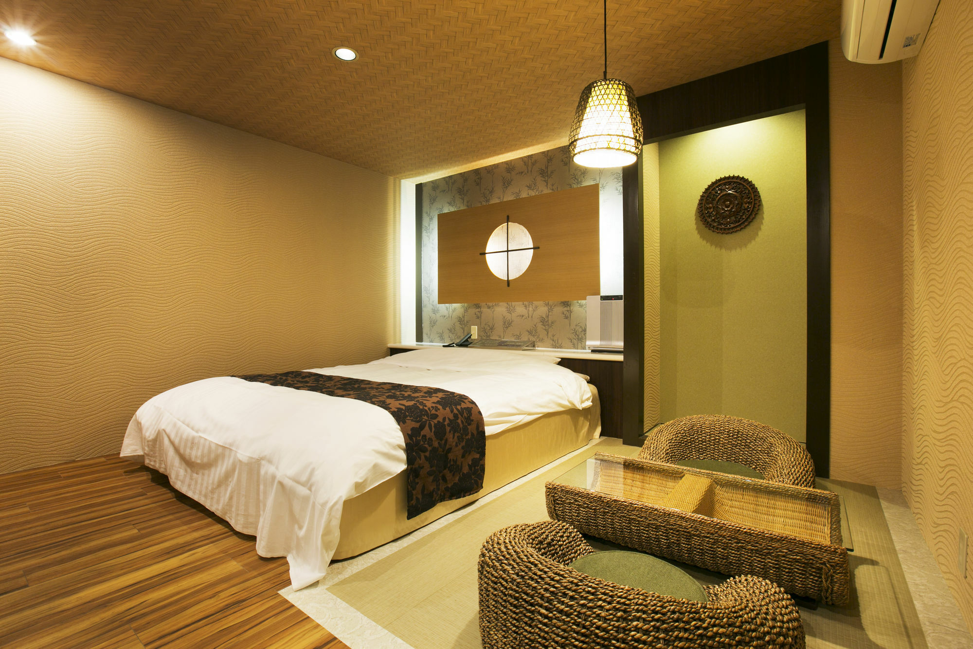 Hotel Atlantis Higashi Osaka (Adults Only) Экстерьер фото